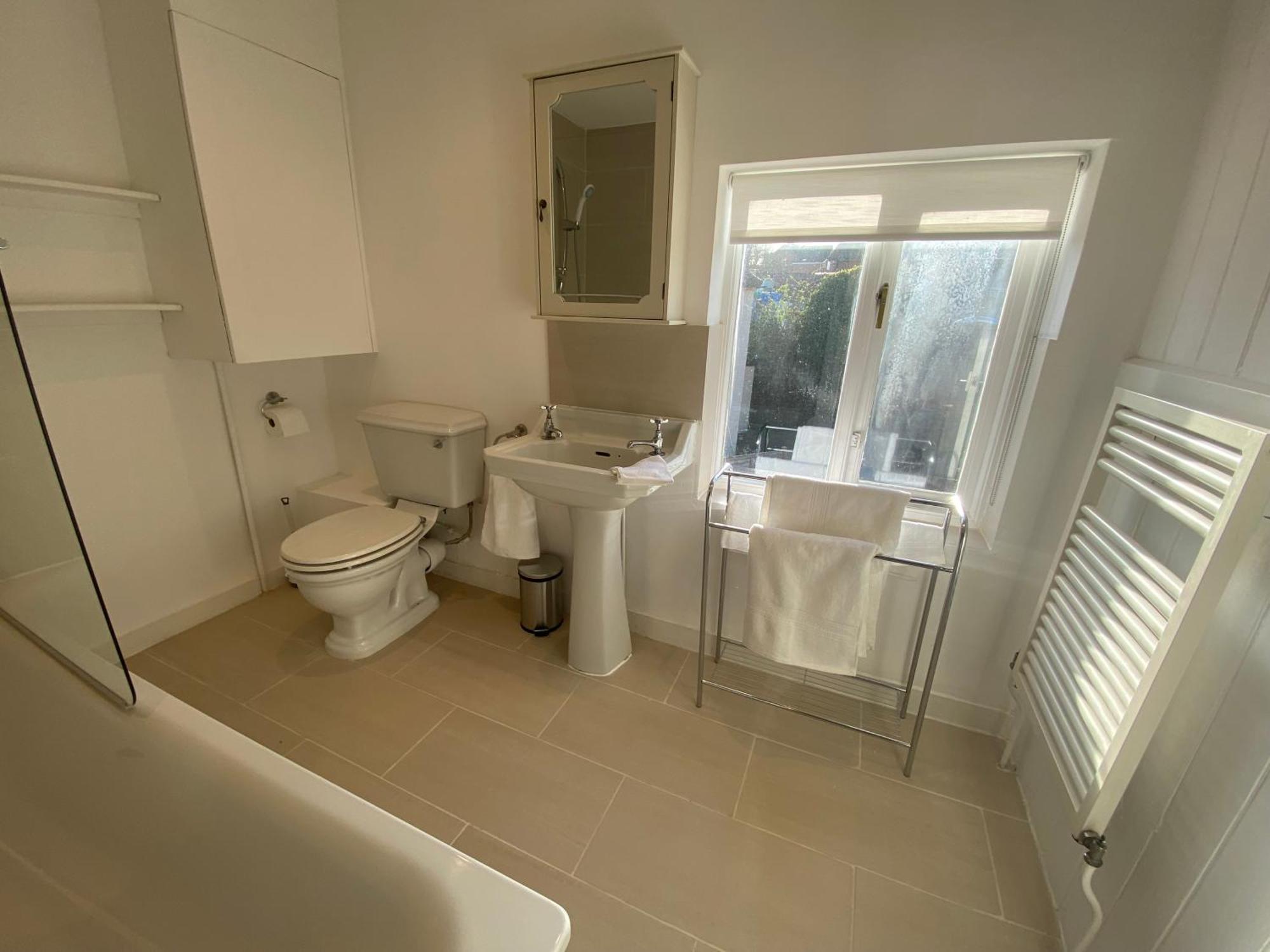 A Charming And Stylish Country Cottage. Hungerford Bagian luar foto